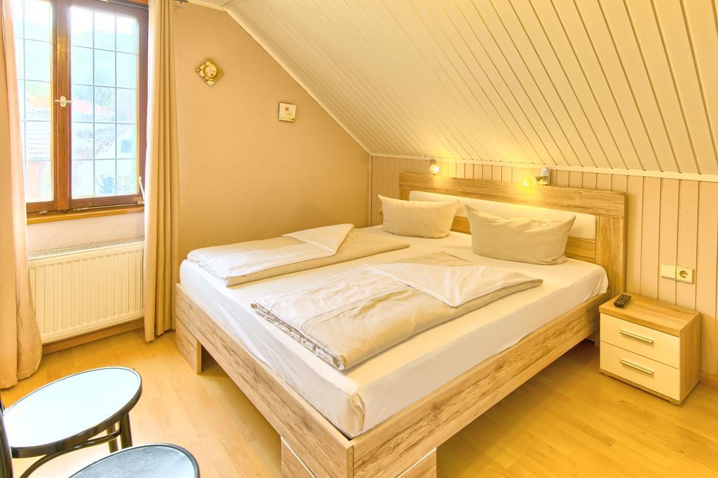 Hotel Sonne ชเตาเฟิน เอม บรายสเกา ภายนอก รูปภาพ