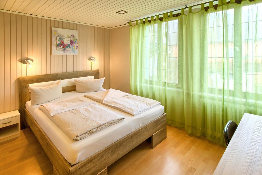 Hotel Sonne ชเตาเฟิน เอม บรายสเกา ภายนอก รูปภาพ